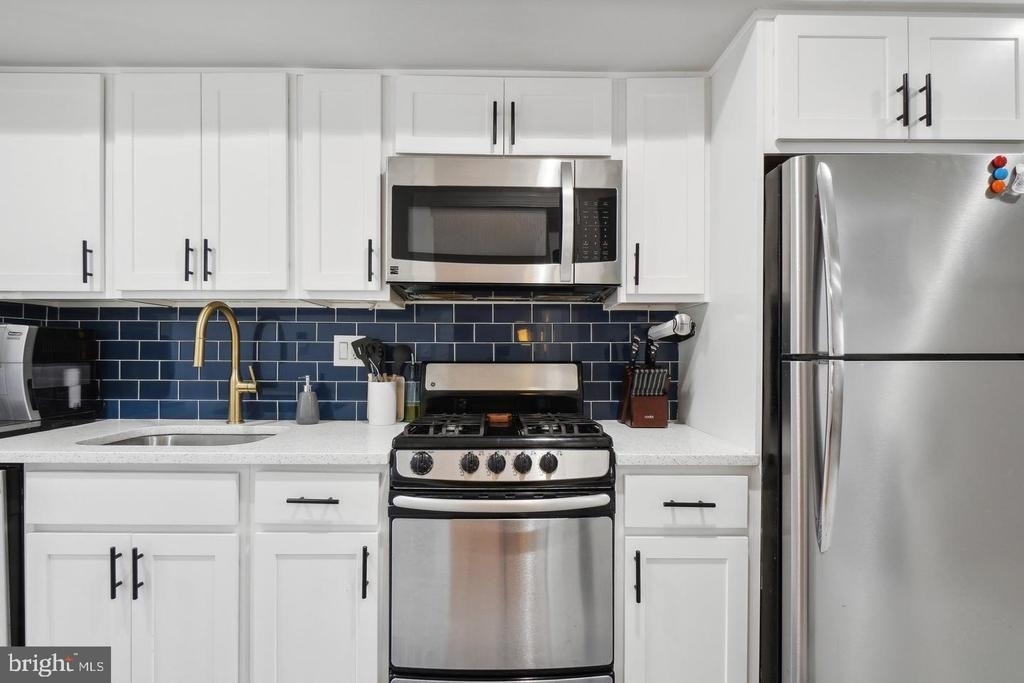 123 17th Street Se - Photo 6