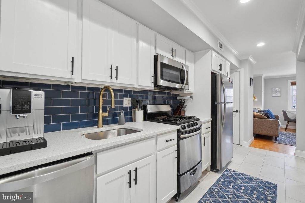 123 17th Street Se - Photo 5