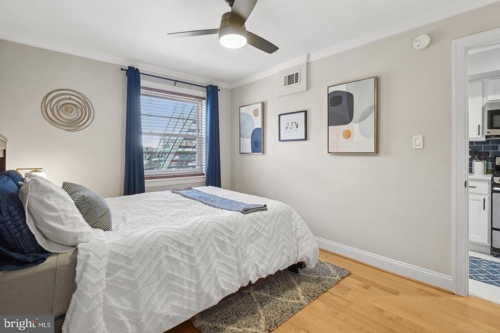 123 17th Street Se - Photo 8