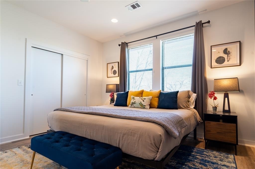 4702 Leslie Ave - Photo 23