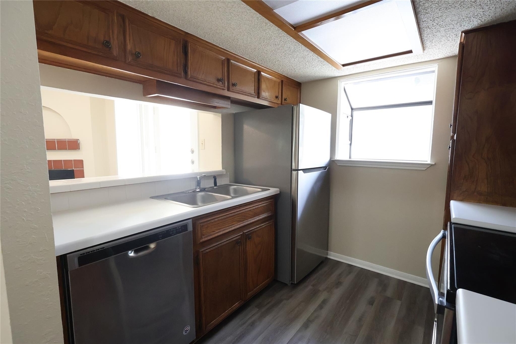 3840 Far West Blvd - Photo 6