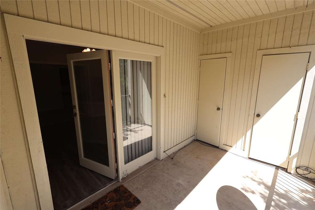 3840 Far West Blvd - Photo 1