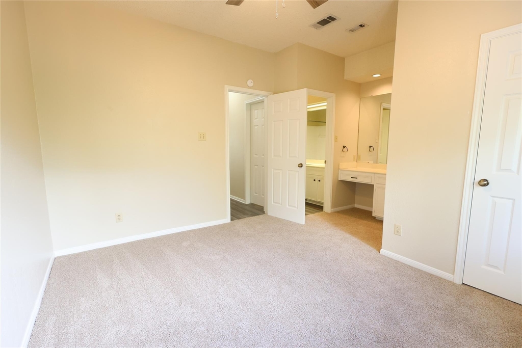 3840 Far West Blvd - Photo 10