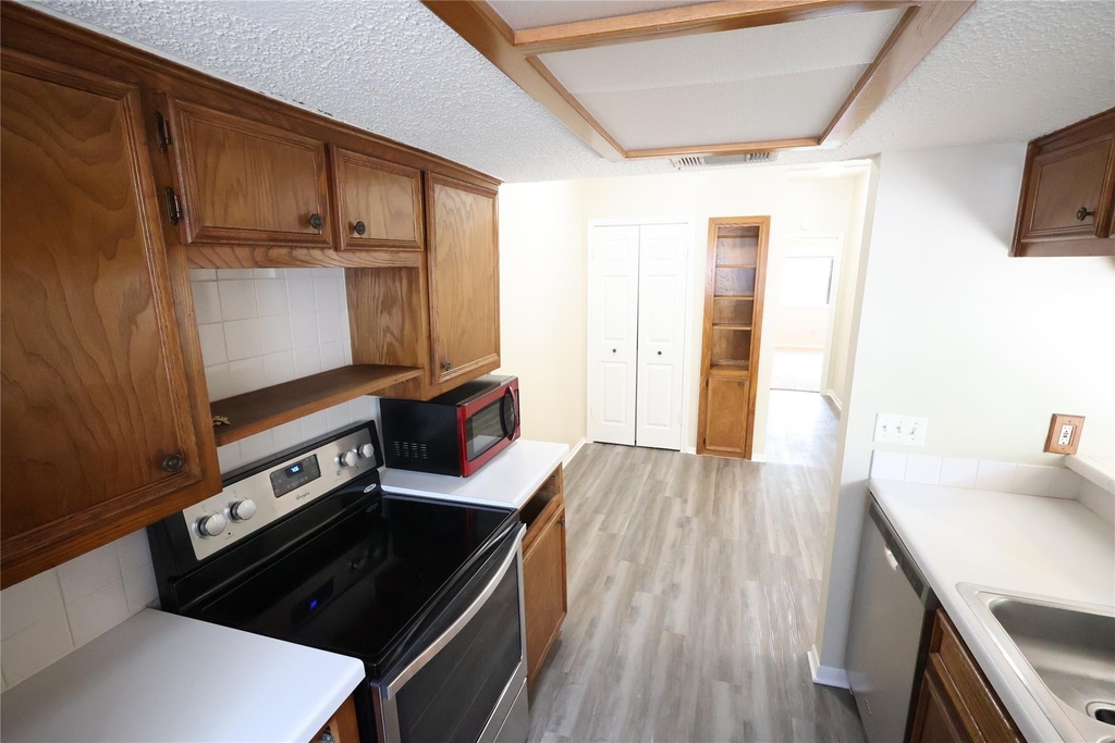 3840 Far West Blvd - Photo 7
