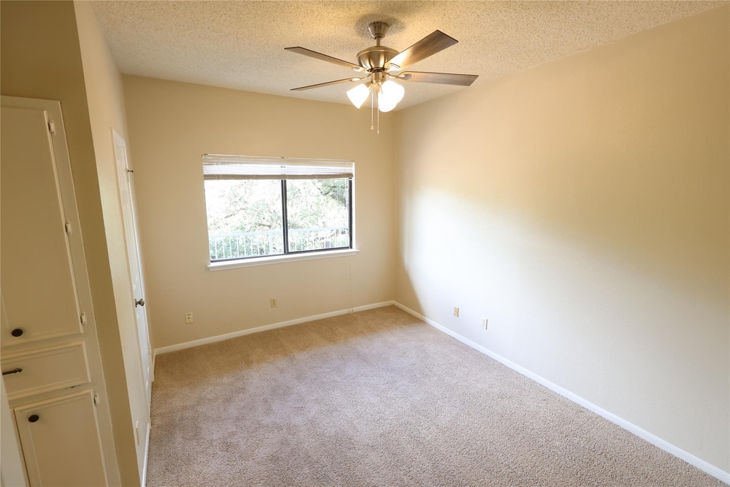 3840 Far West Blvd - Photo 9