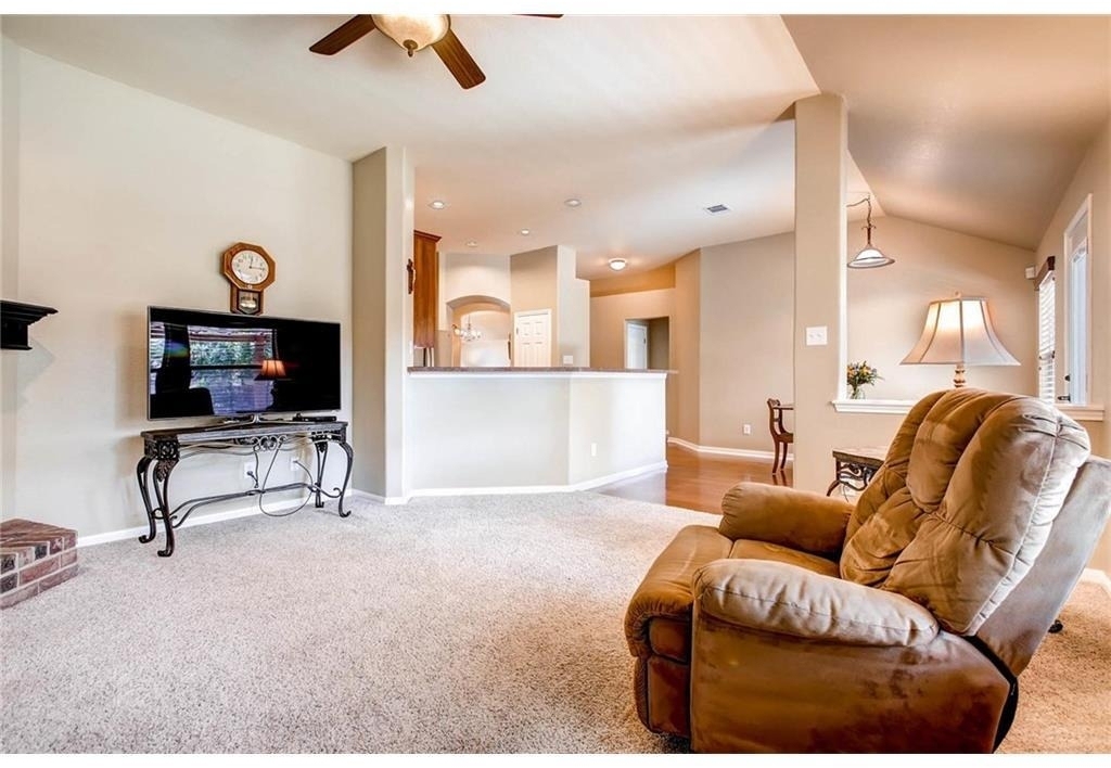 20313 Wayzata Ct - Photo 8