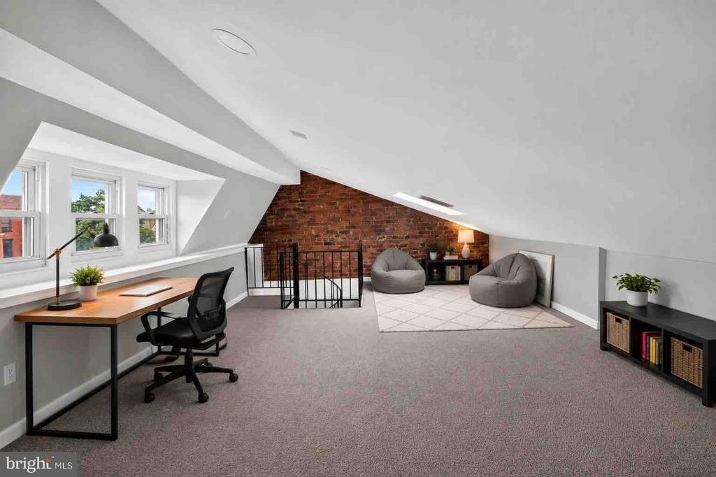 3015 13th Street Nw - Photo 8