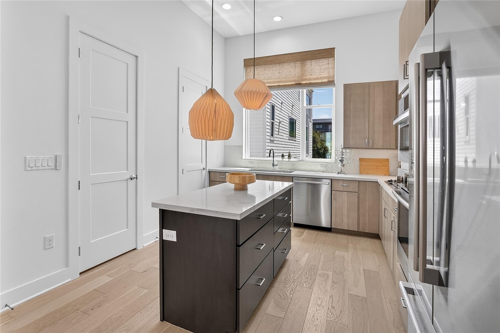 2805 Mccurdy St - Photo 9
