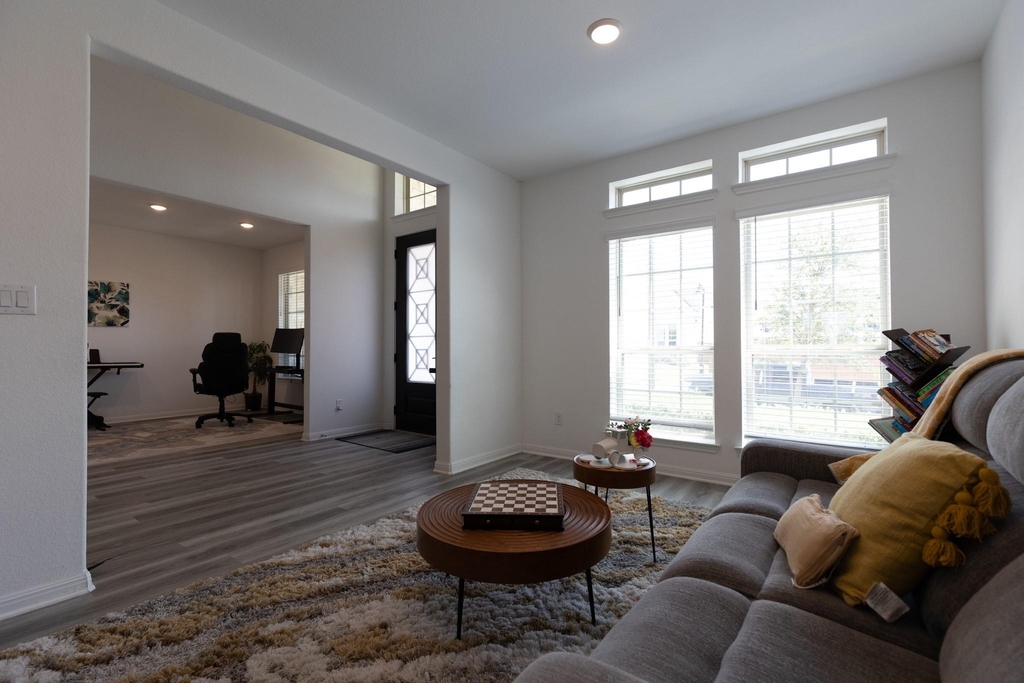 2332 Giona Pl - Photo 38