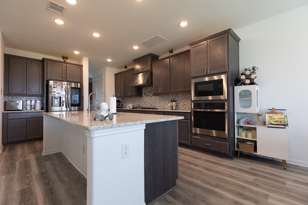 2332 Giona Pl - Photo 5