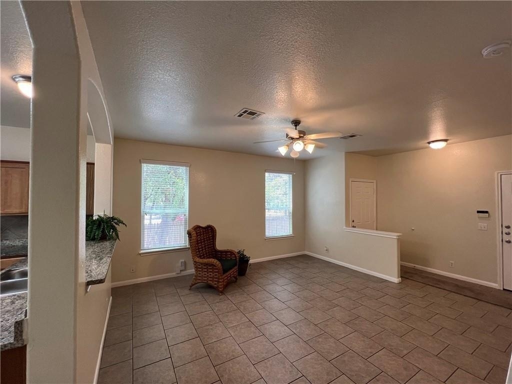 2400 Allred Dr - Photo 5