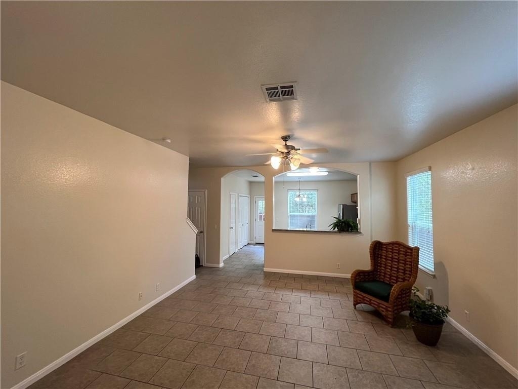 2400 Allred Dr - Photo 4