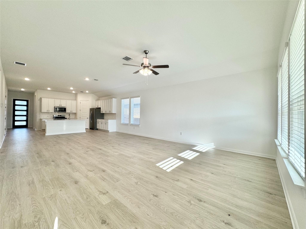 329 Tinto St - Photo 12