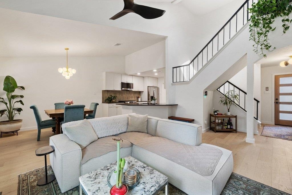8202 Cache Dr - Photo 6