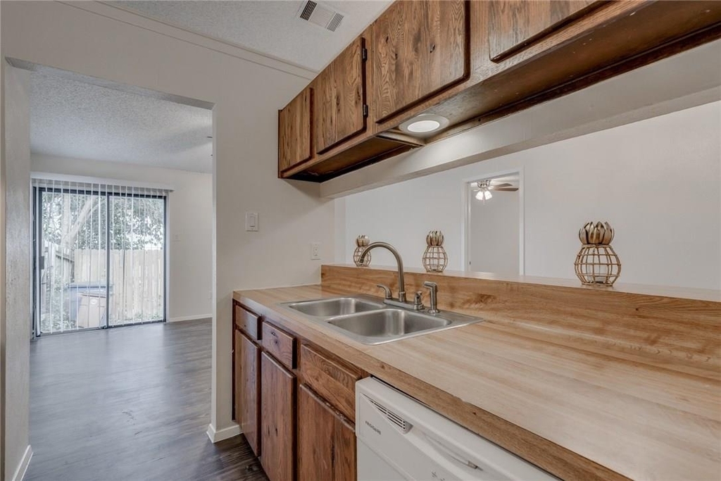 11405 Walnut Ridge Dr - Photo 11