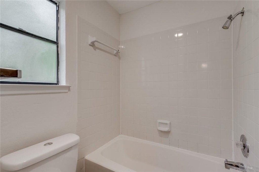 11405 Walnut Ridge Dr - Photo 17