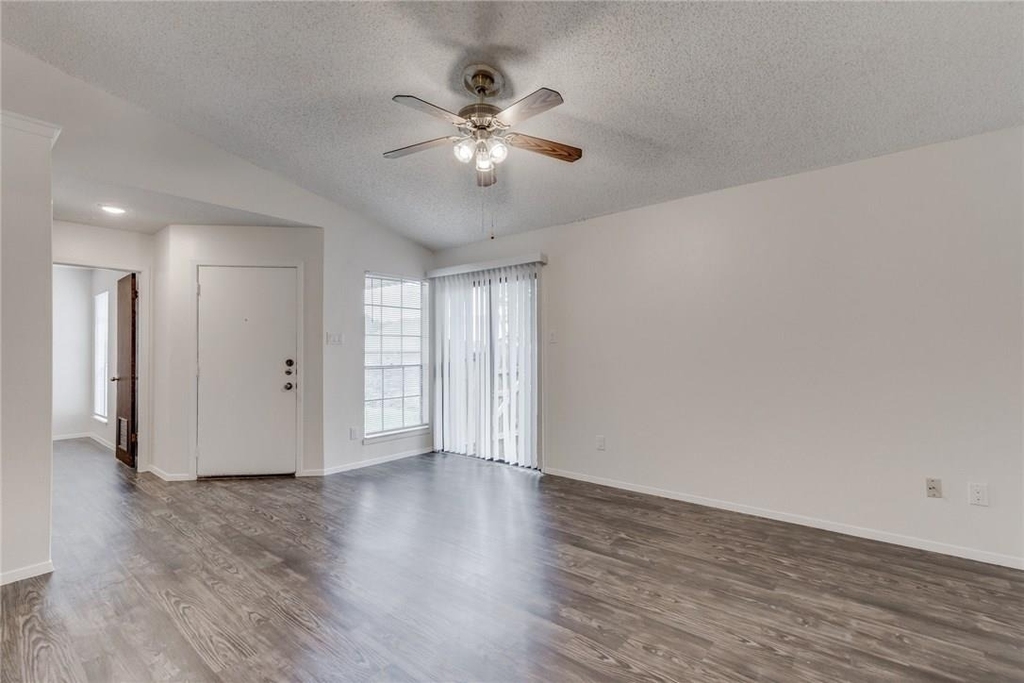 11405 Walnut Ridge Dr - Photo 5