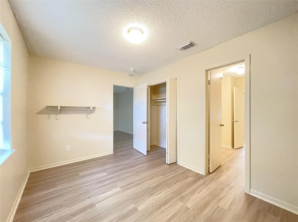 902 N Meadows Dr - Photo 15