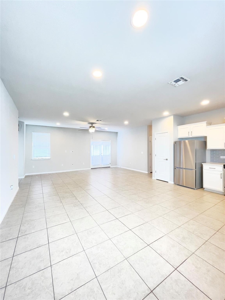 363 Eagle Brook Ln - Photo 6