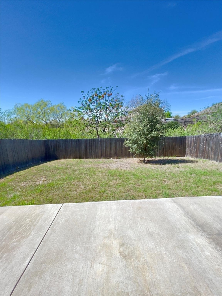 363 Eagle Brook Ln - Photo 21