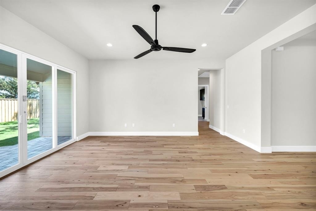 8209 Polar Dr - Photo 18