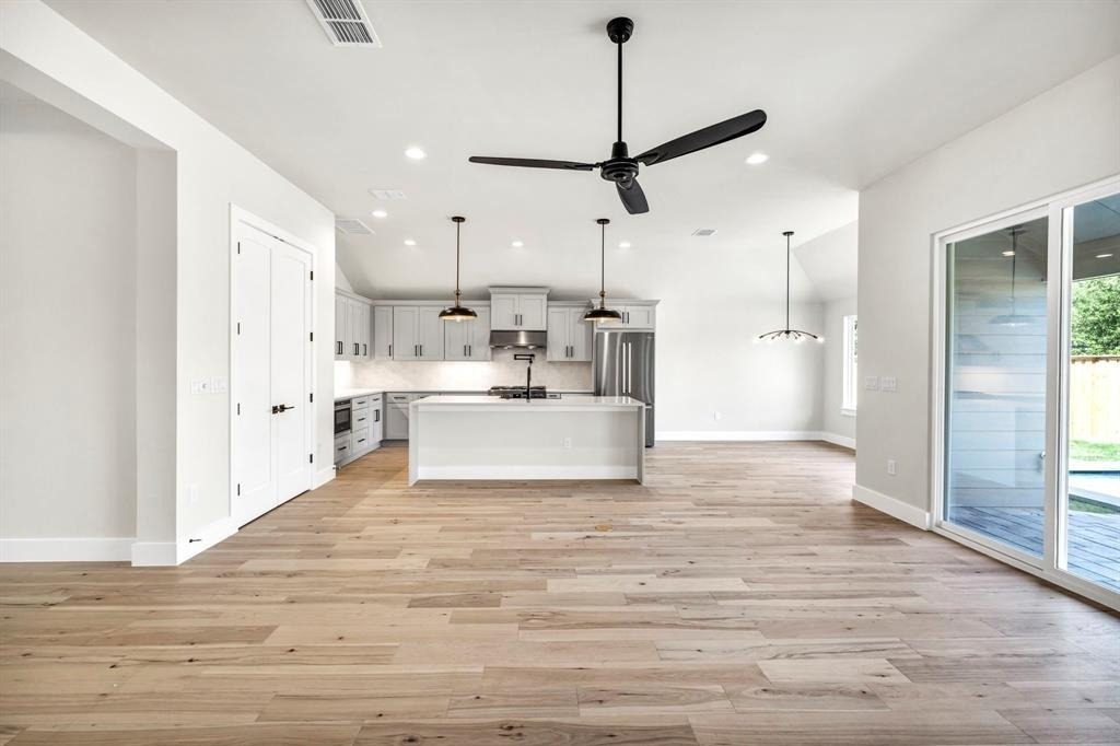 8209 Polar Dr - Photo 10