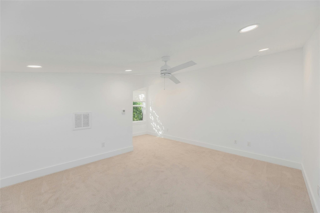 1114 Walton Ln - Photo 25