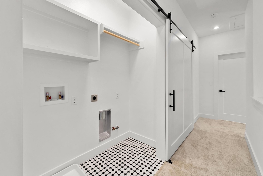 1500 Sylvan Glade - Photo 11