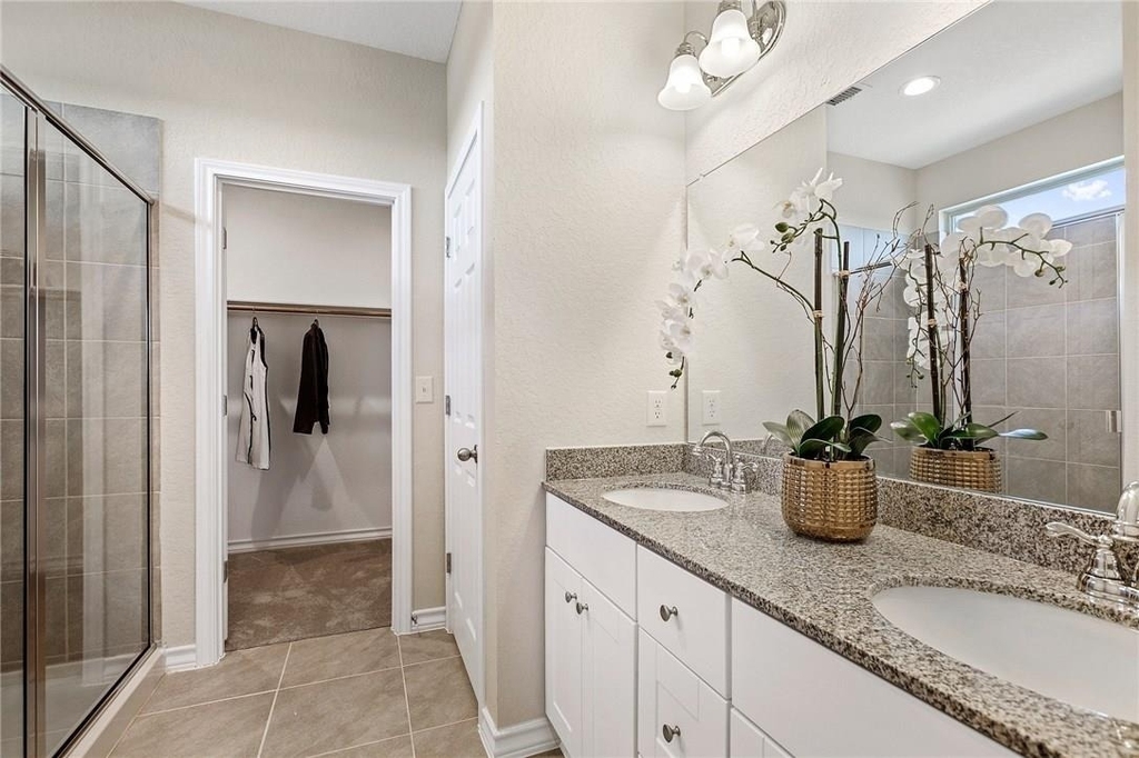 1356 Eagle Ridge Trl - Photo 6