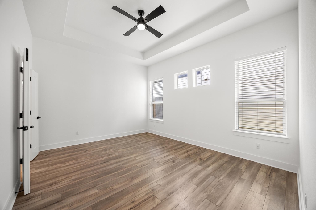 5312 Bruno St - Photo 15