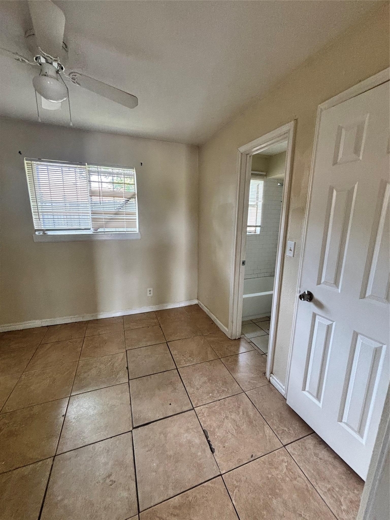 1208 Bundrant Dr - Photo 3