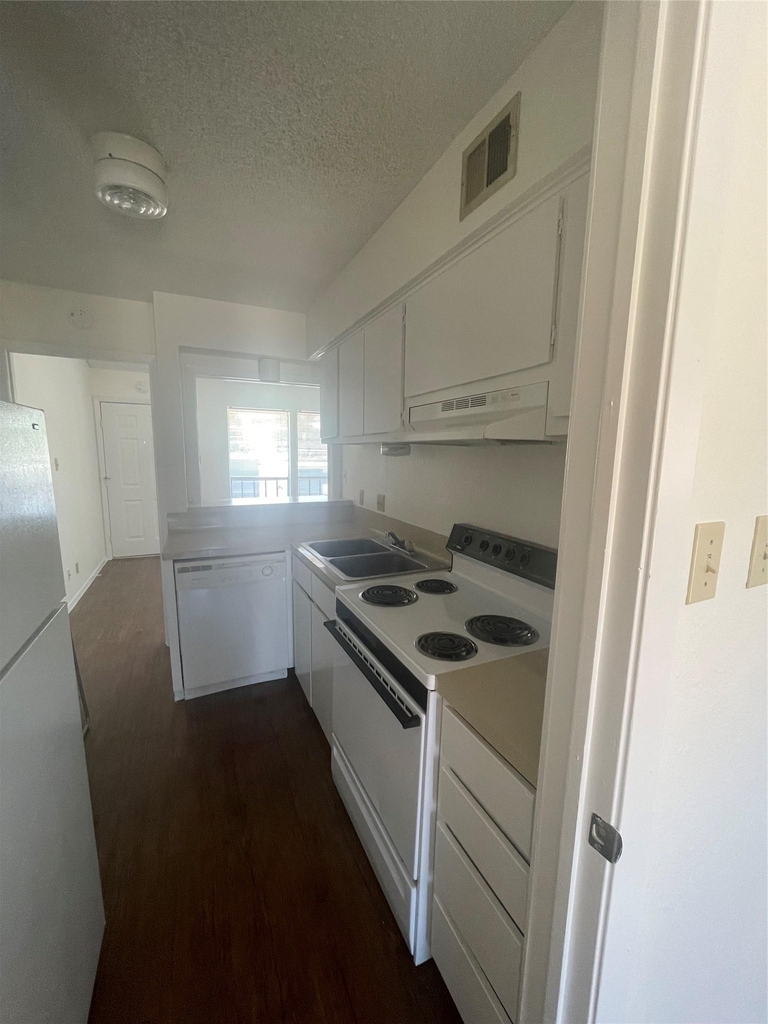3000 Guadalupe St - Photo 6