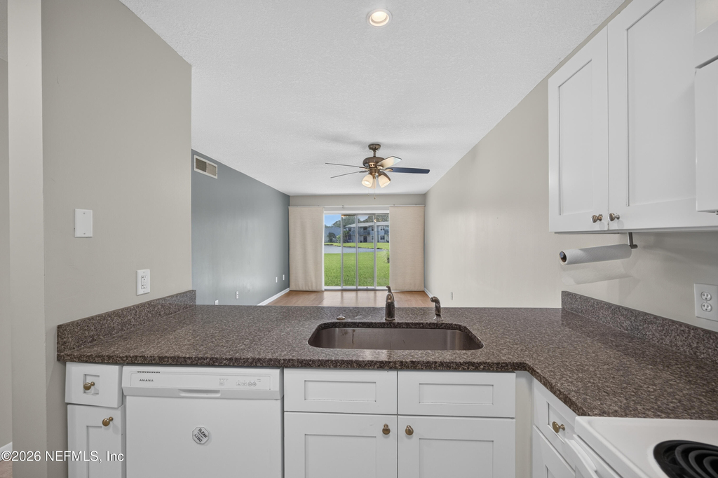 700 W Pope Road - Photo 13