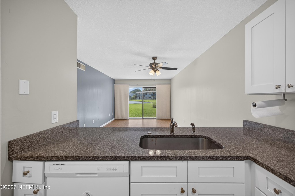 700 W Pope Road - Photo 12