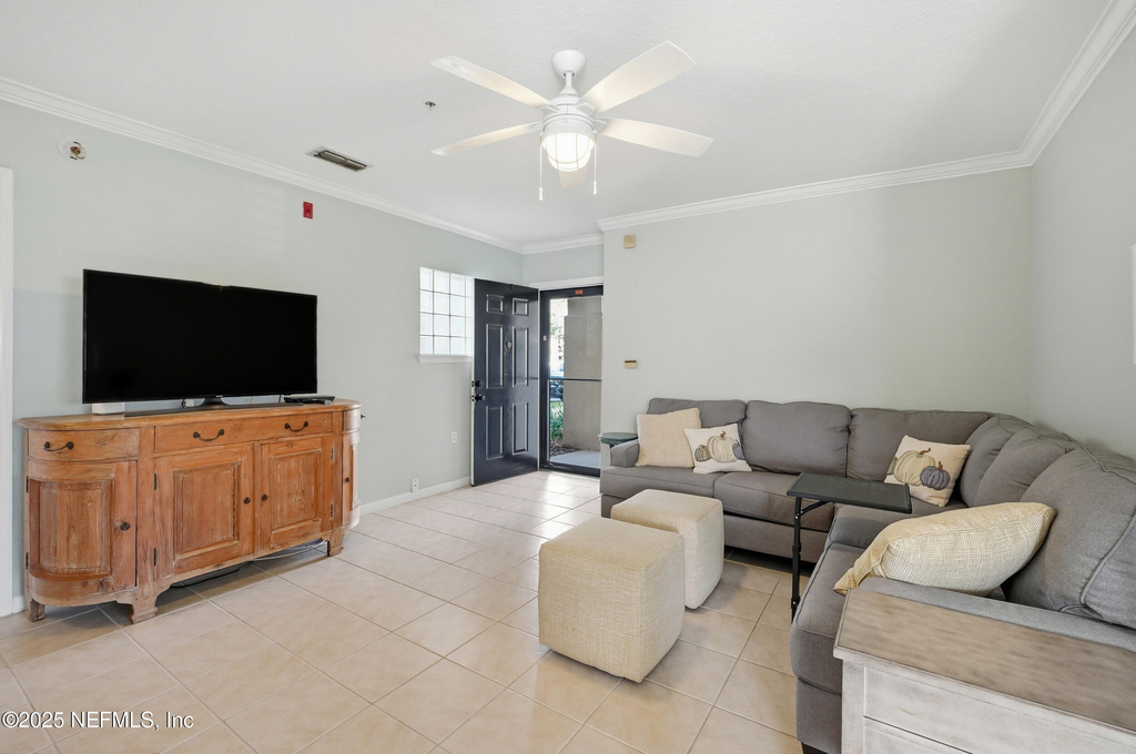 1655 The Greens Way - Photo 2