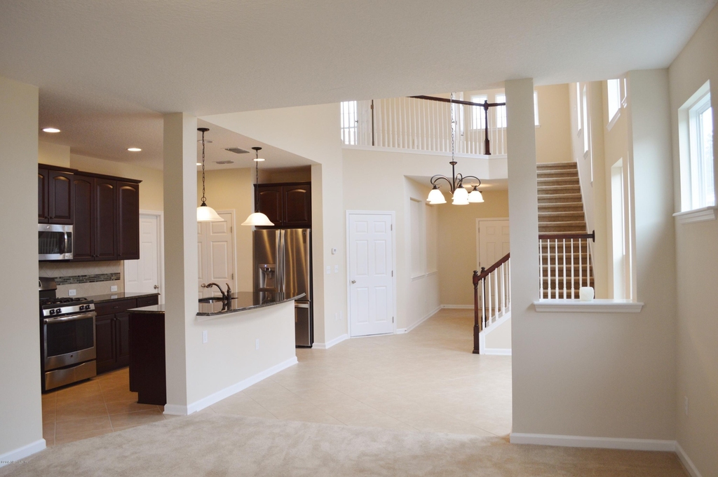 174 Spring Park Avenue - Photo 5