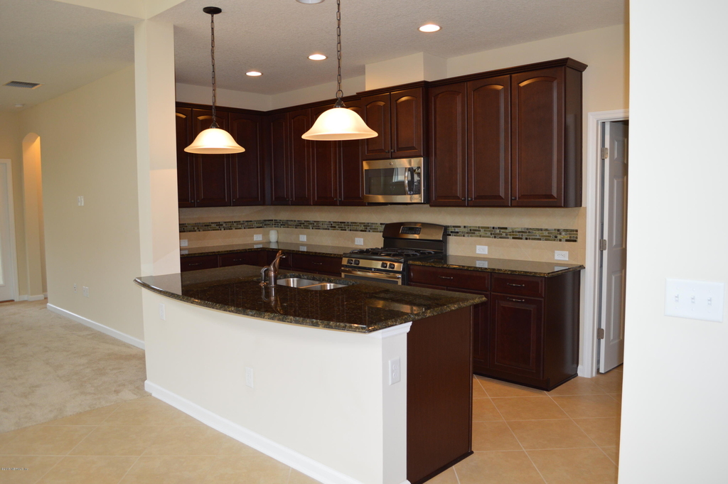 174 Spring Park Avenue - Photo 7