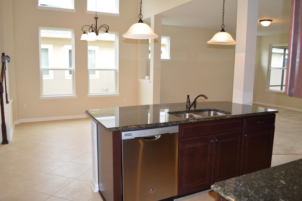 174 Spring Park Avenue - Photo 6