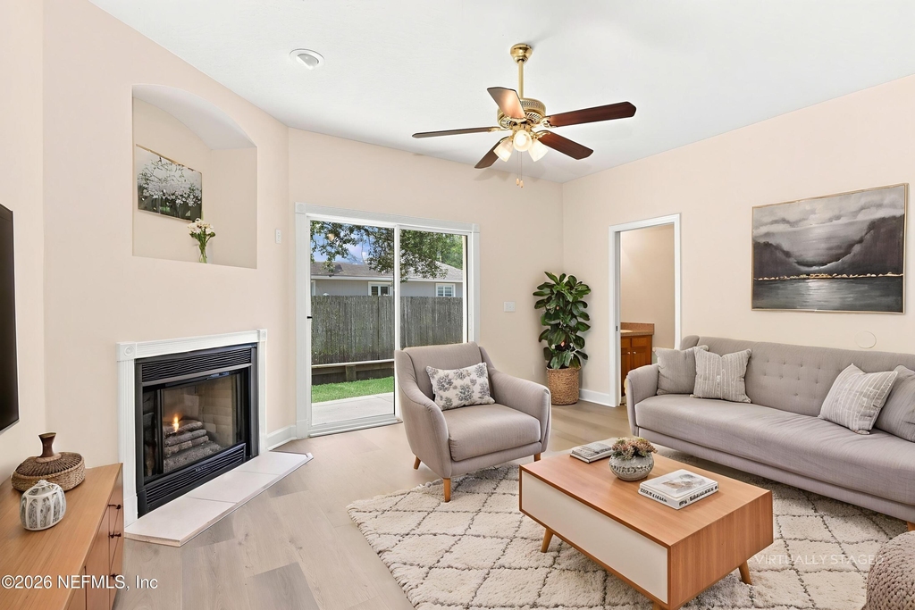 574 Stocks Street - Photo 3