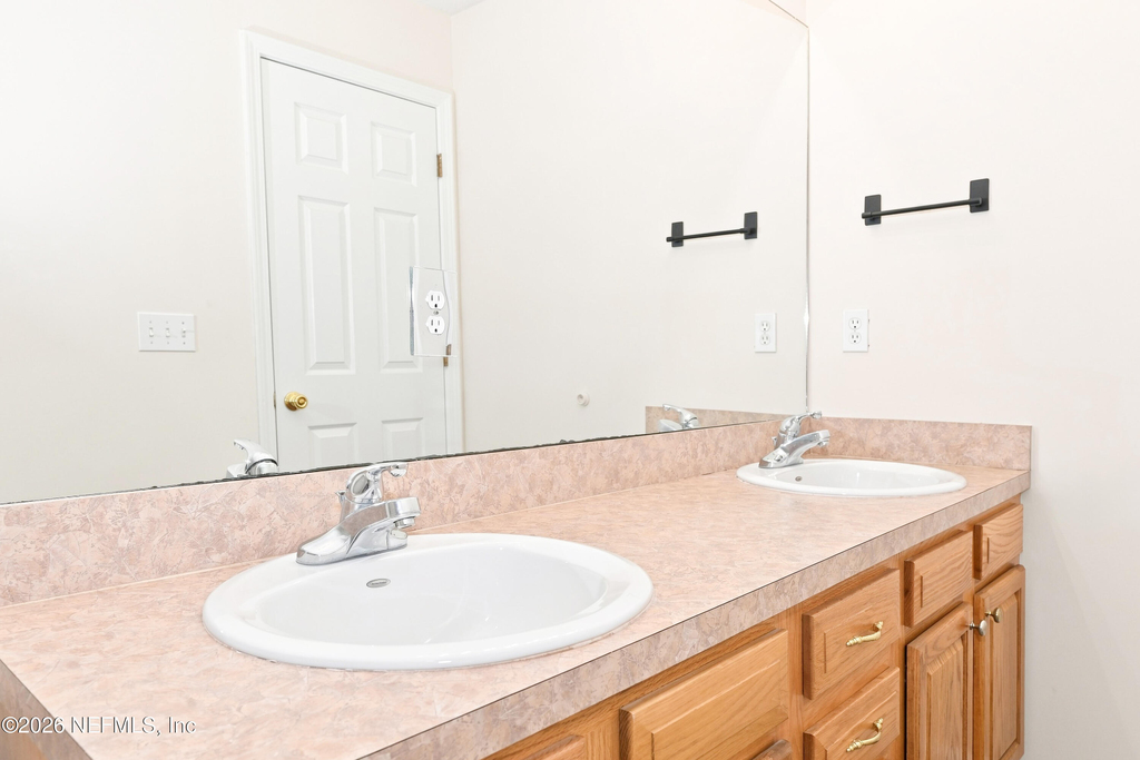 574 Stocks Street - Photo 13