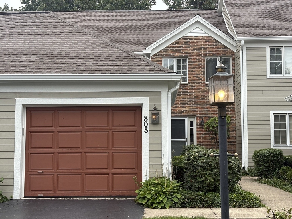 805 Suffield Square - Photo 1