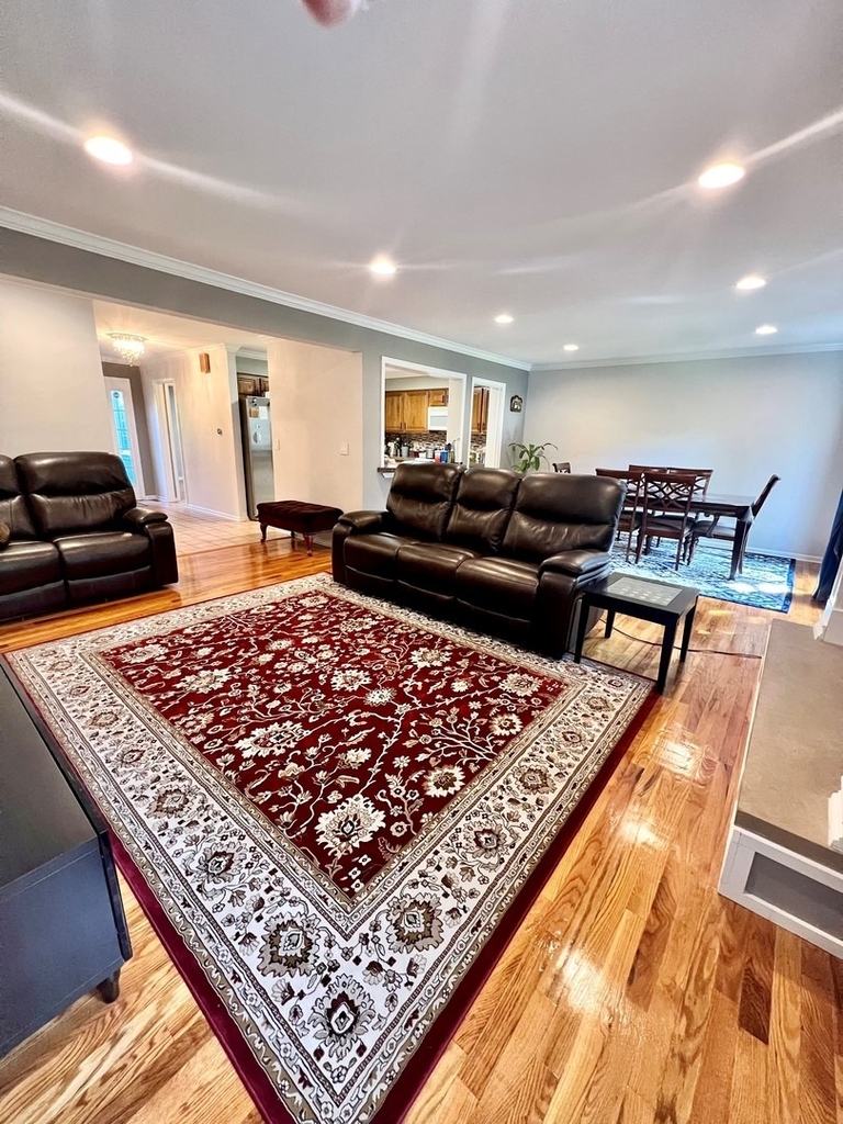 805 Suffield Square - Photo 4