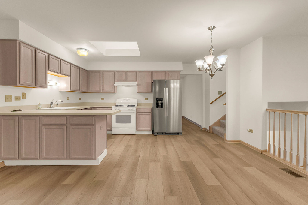 9147 Boardwalk Terrace - Photo 8