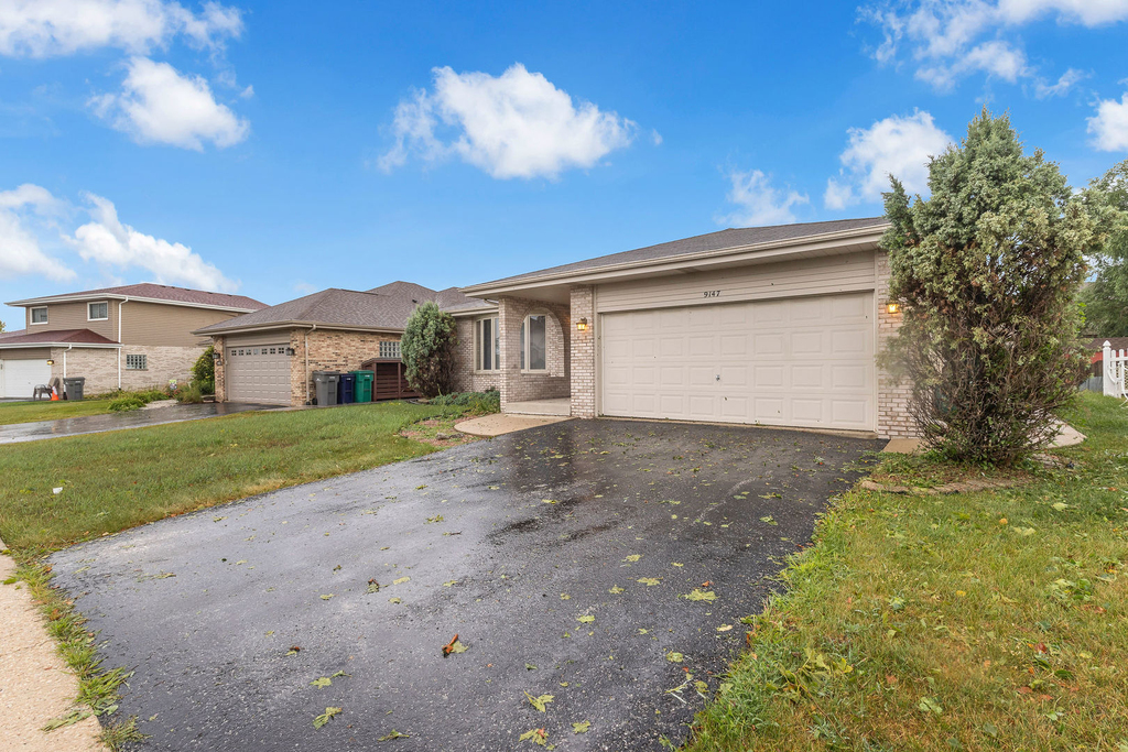 9147 Boardwalk Terrace - Photo 0