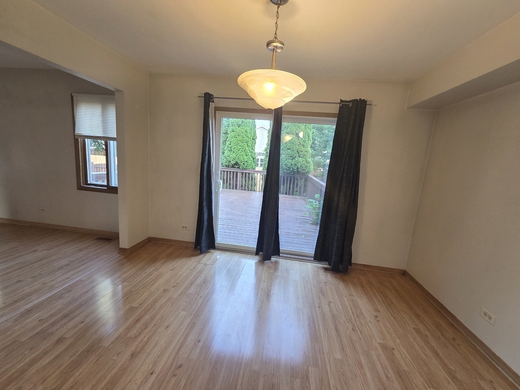 1485 Exeter Lane - Photo 3