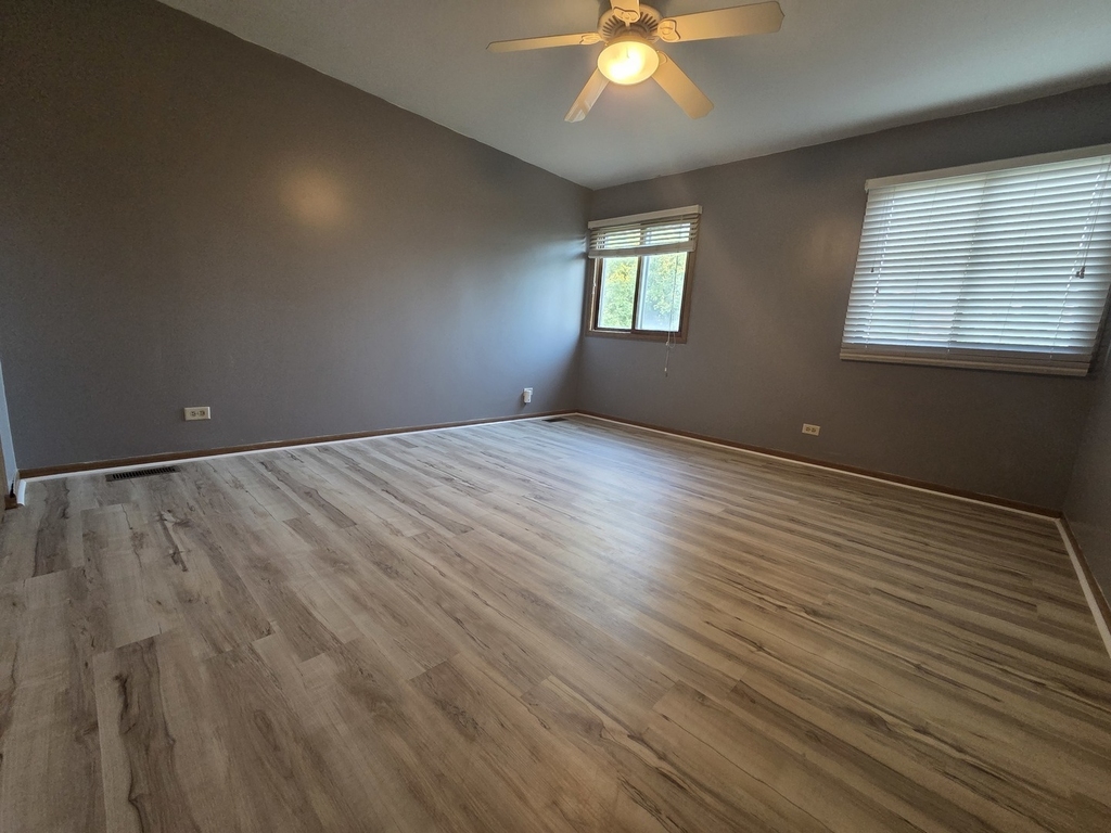1485 Exeter Lane - Photo 8