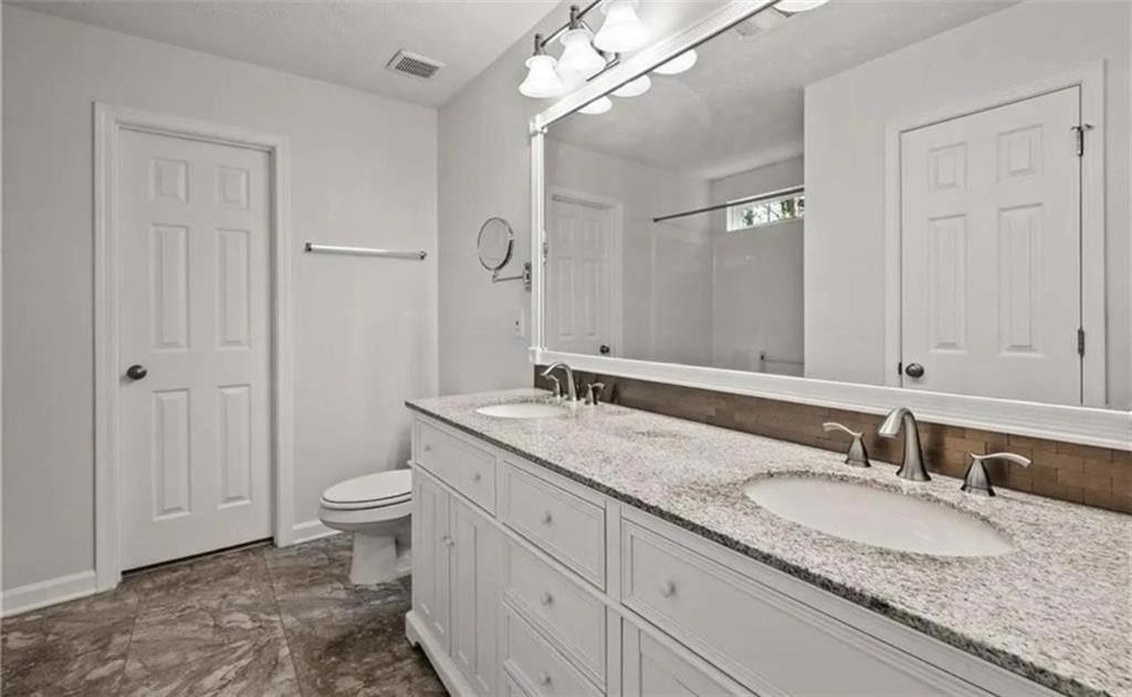 173 Village Trace - Photo 7