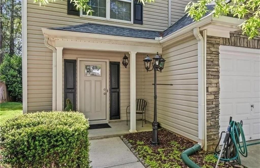 173 Village Trace - Photo 1
