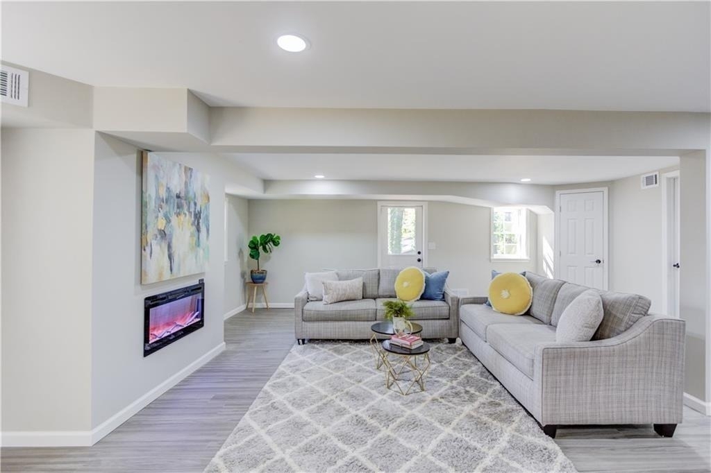 154 Huston Drive - Photo 4