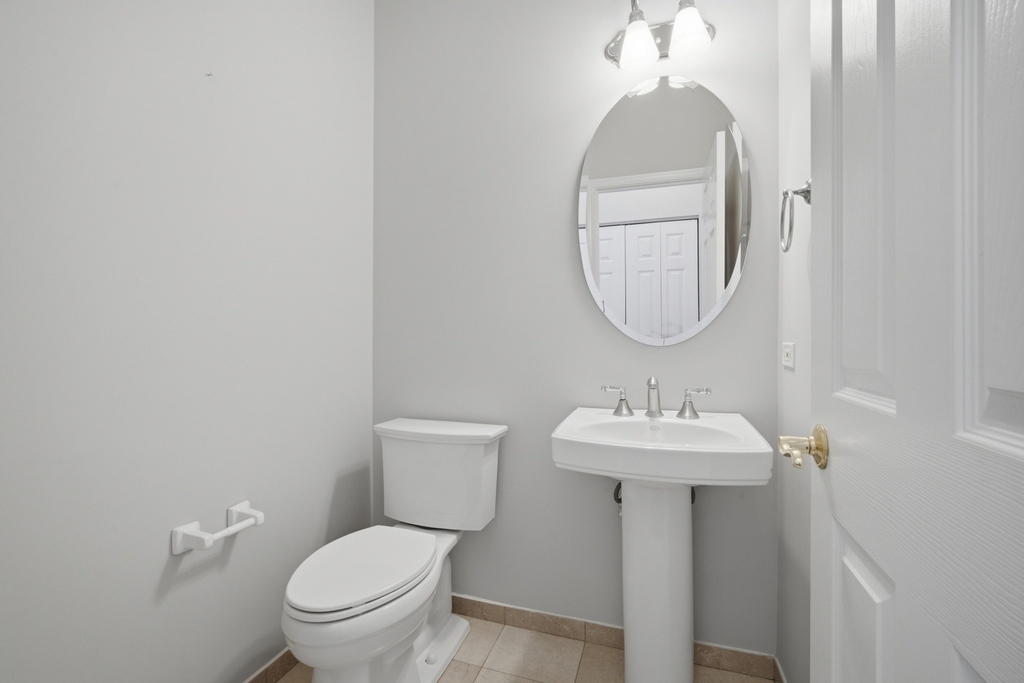 5280 Burnham Street - Photo 20